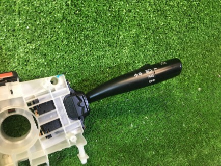 Блок подрулевых переключателей SUBARU LEGACY OEM 83111AE020 BH5 2001 EJ202