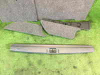 后备箱饰板 SUBARU LEGACY OEM 95066AE000OC 95073AE000OC 95067AE000OC 95067AE010OC 94047AE000AC BH5 2001 Silver 01G