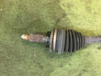 Palier delantero SUBARU LEGACY OEM 28321FE040 BH5 2001 EJ202