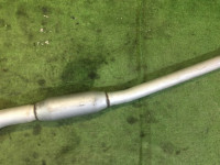 ท่อไอเสียท่อนกลาง SUBARU LEGACY OEM 44200AE001 BH5 2001 EJ202