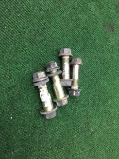 น็อตปรับศูนย์ล้อหน้า 20540AA090 20540AA100 SUBARU OUTBACK
