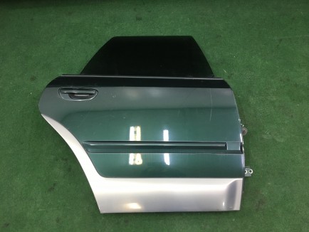 ประตูหลังขวา 60409AG0409P 60409AG0419P SUBARU OUTBACK