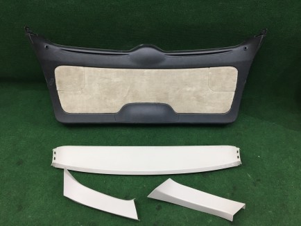 แผงบุประตูท้าย 94320AG010WA 94320AG011WA 94310AG000OR 94330AG000OR 94330AG010OR SUBARU OUTBACK