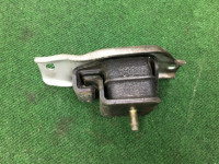 ยางแท่นเครื่องขวา SUBARU OUTBACK OEM 41031AA110 41022FA000 BP9 2004 EJ253