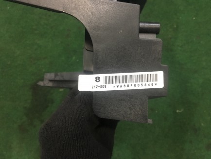 Suporte do auto-rádio SUBARU OUTBACK OEM 66204AG000 BP9 2004