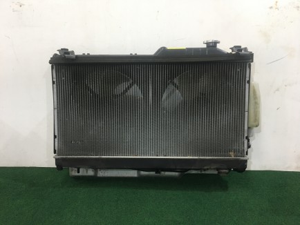 Radiador do motor 45111AG000 45111AG001 SUBARU OUTBACK
