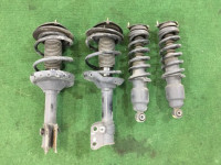 โช้คอัพ 20310AG040 20310AG050 20330AG060 20365AG020 20380AG350 SUBARU OUTBACK