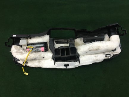 Торпедо SUBARU OUTBACK OEM 66040AG000 66040AG001 BP9 2004 Gold 39J