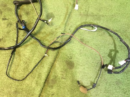 Tailgate wiring harness SUBARU LEGACY OEM 81812AE220 BH5 2001 EJ202