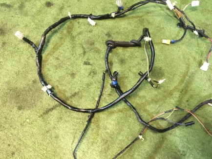 Tailgate wiring harness SUBARU LEGACY OEM 81812AE220 BH5 2001 EJ202