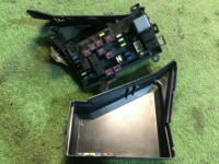 ヒューズボックス SUBARU LEGACY OEM 82241AG000 82243AG010 82243AG000 BP5 2004 EJ204