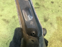 Soporte derecho del parachoques delantero SUBARU LEGACY OEM 57714AC040 BG5 1998 Silver 406