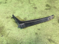 Soporte derecho del parachoques delantero SUBARU LEGACY OEM 57714AC040 BG5 1998 Silver 406