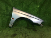บังโคลนหน้าขวา 57110AC100 SUBARU LEGACY