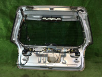 Portón trasero SUBARU LEGACY OEM 61700AC000 BG5 1998 Silver 406