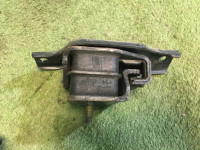 ยางแท่นเครื่องซ้าย 41031FA090 41022FA000 SUBARU LEGACY