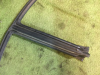 Borracha da porta direita SUBARU LEGACY OEM 62710AC100 BG5 1998 Silver 406