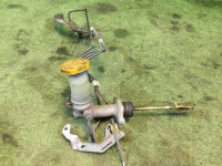 クラッチマスターシリンダー SUBARU LEGACY OEM 37230AA000 BG5 1998 EJ20D
