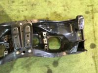 フロントメンバー SUBARU LANCASTER OEM 20101AE013 BHE 2001 EZ30
