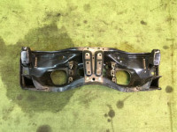 フロントメンバー SUBARU LANCASTER OEM 20101AE013 BHE 2001 EZ30