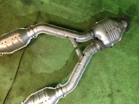ท่อร่วมไอเสีย SUBARU LANCASTER OEM 44101AE040 44101AE050 BHE 2001 EZ30