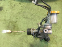 แม่ปั๊มคลัตช์บน SUBARU LEGACY OEM 37230AC000 BG5 1997 EJ20R