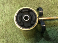 ミッションマウント（上） SUBARU LEGACY OEM 41041GA391 BG5 1996 EJ20H