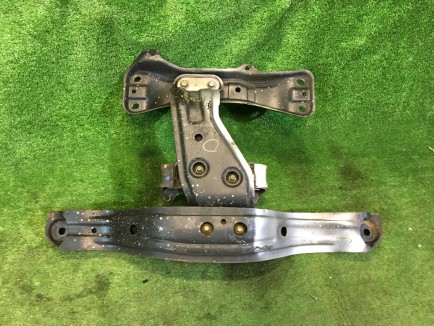 手动变速箱托梁 SUBARU GRAND WAGON OEM 41021AC370 41021AC330 41021AC470 BG9 1998 EJ25DD