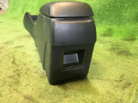 Бардачок подлокотник SUBARU GRAND WAGON OEM 92060AC000ML BG9 1998 Black 6L3