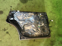 Puerta trasera izquierda SUBARU GRAND WAGON OEM 61400AC310 61400AC330 BG9 1998 Black 6L3