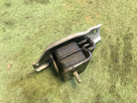 Подушка двс левая SUBARU GRAND WAGON OEM 41022FA000 41031AA120 BG9 1998 EJ25DD