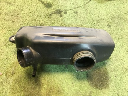エアダクト SUBARU GRAND WAGON OEM 14435AA032 BG9 1998 EJ25DD