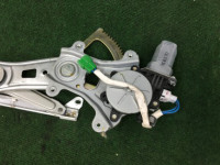 Elevalunas trasero izquierdo SUBARU OUTBACK OEM 62188AG010 62188AG011 BP9 2004
