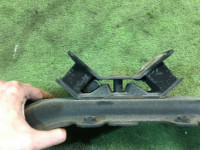 คานรองเกียร์ SUBARU LANCASTER OEM 41022AC150 41011AE010 BH9 1998 EJ254