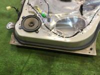 Porta traseira direita SUBARU LANCASTER OEM 60400AE160 91111AE060MF 62011AE100 62188AE000 BH9 1998 Beige 8L5
