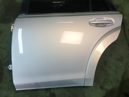 Puerta trasera izquierda SUBARU OUTBACK OEM 61160AJ000G3 62280AJ030 60409AJ1109P 62011AJ130 61042AJ010 BRF 2009 gold D6H
