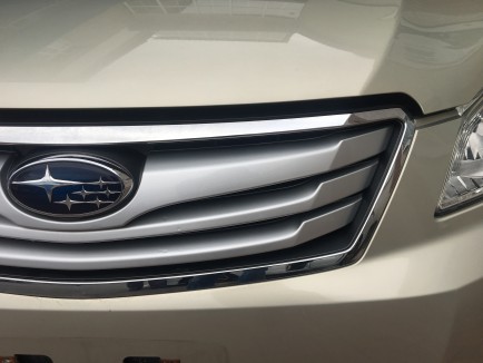 Radiator grille SUBARU OUTBACK OEM 91121AJ020 BRF 2009 gold D6H
