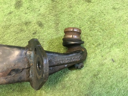 左フロントロアアーム SUBARU OUTBACK OEM 20204AJ010 20202AJ010 BRF 2009 EZ36