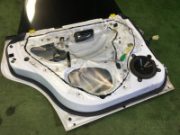 Porta traseira esquerda SUBARU LEGACY OEM 60400AE130 62280AE010 BH5 1998 Whait 51E