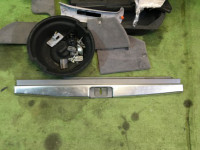 Tapizado del maletero SUBARU LEGACY OEM 95066AE020OC 95066AE030OC 95065AE020OC 95067AE050OC 95067AE040OC BH5 1998 Whait 51E