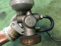 แม่ปั๊มคลัตช์บน SUBARU LEGACY OEM 37230AE020 BH5 1998 EJ208