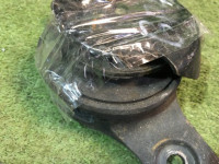 ยางแท่นเครื่องขวา SUBARU LEGACY OEM 41022AG110 BP5 2004 EJ20Y