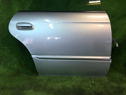 Дверь задняя правая SUBARU LEGACY B4 OEM 60400AE400 BE9 2001 Silver 01G