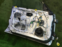 Puerta delantera izquierda SUBARU LEGACY B4 OEM 60009AE010 BE9 2001 Silver 01G