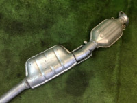 ท่อไอเสียท่อนกลาง SUBARU LEGACY B4 OEM 44200AE050 BE9 2001 EJ254