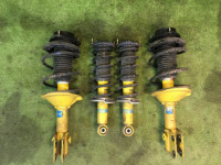 โช้คอัพ 20310AE160 20310AE170 20330AE300 20365AE030 20380AE470 SUBARU LEGACY B4