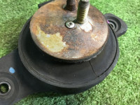 Подушка двс левая SUBARU LEGACY OEM 41022AE010 41022AE011 BH5 1999 EJ208