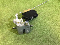 Cerradura del portón SUBARU LEGACY OEM 60319FA200 63032AE000 BH5 1998 Whait 51E