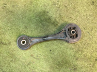 ยางแท่นเกียร์ตัวบน SUBARU LEGACY OEM 41040FE000 BH5 2000 EJ206