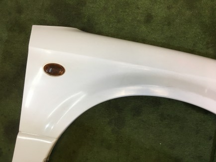บังโคลนหน้าขวา SUBARU LEGACY OEM 57120AE000 BH5 1998 Whait 51E